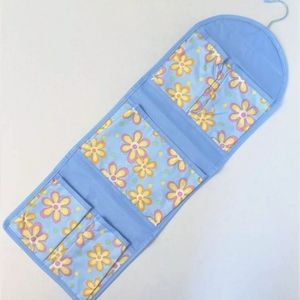 Avon Hanging Travel Organizer Case